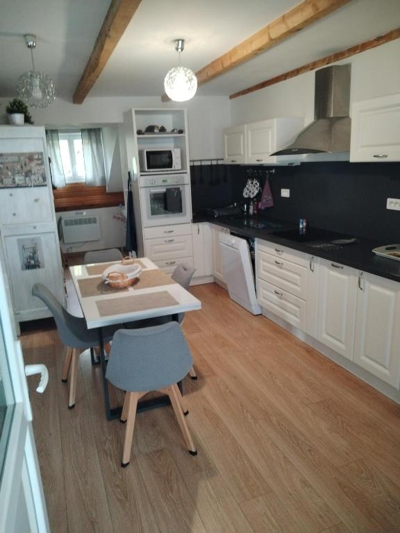 APPARTEMENT EN DUPLEX " LA DORDOGNE" dans maison individuelle - 3