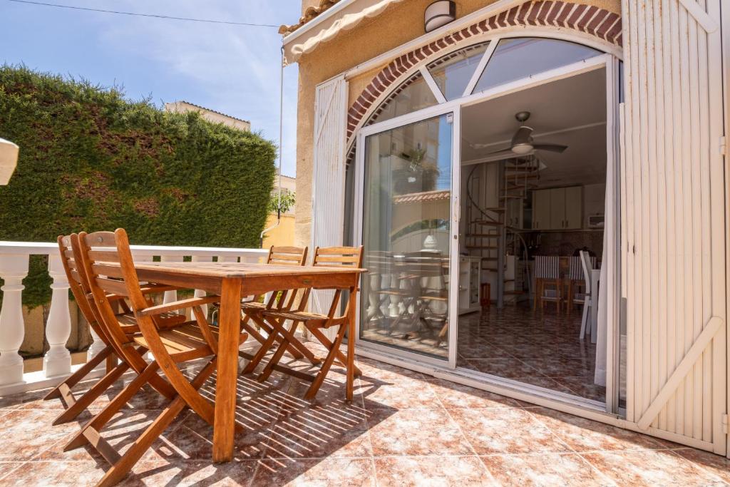 011 Rincon Mediterraneo - Alicante Holiday - 1