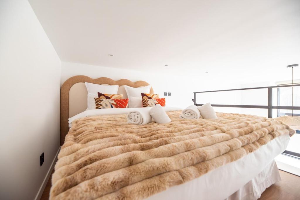 Bright & Modern Apartment in Central Paris - 3