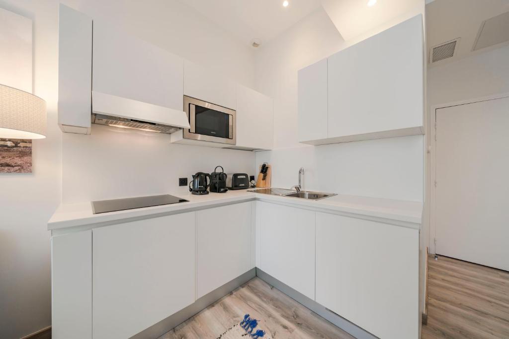 apartment 1 bedroom Cannes Centre rue d'Antibes - 2