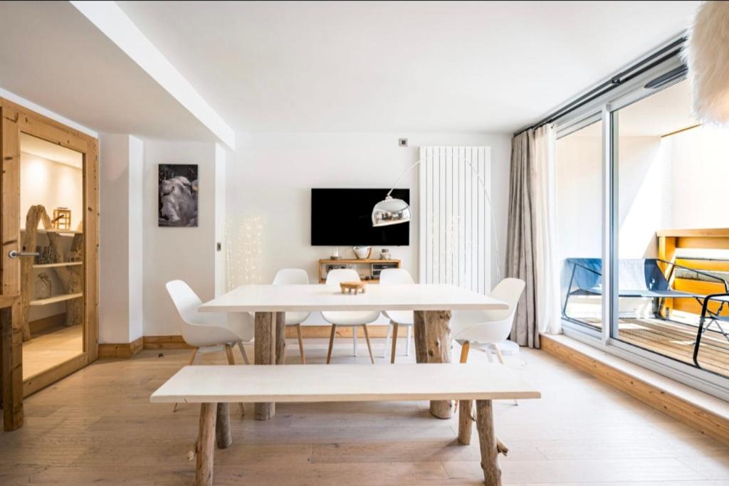 Renovated apartment for 5 - with balcony - 3