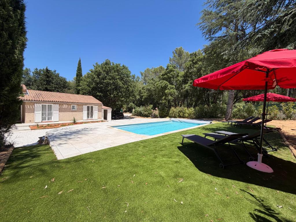 Villa climatisée piscine 8 couchages - 3