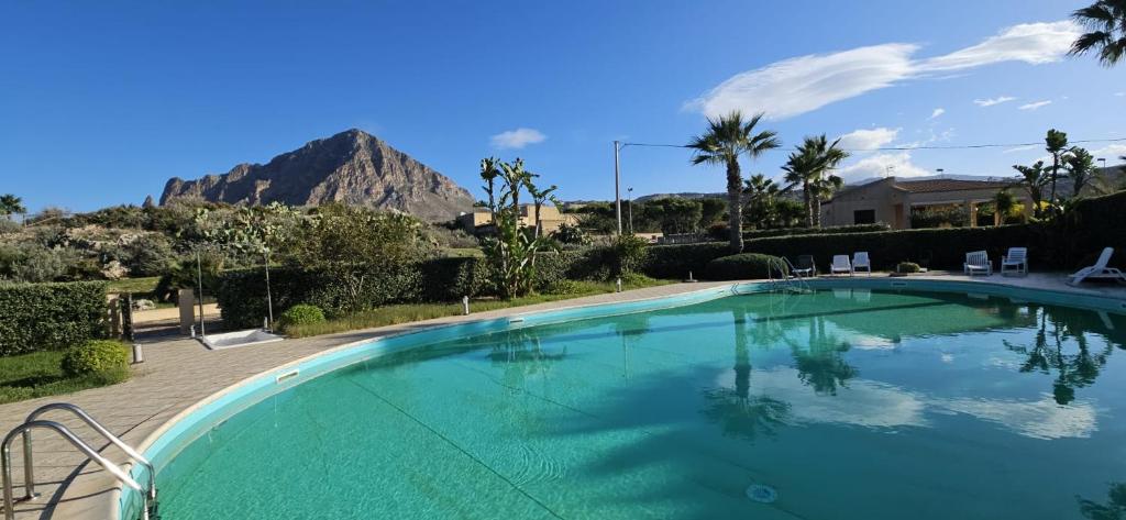Relax pool oasis - 4