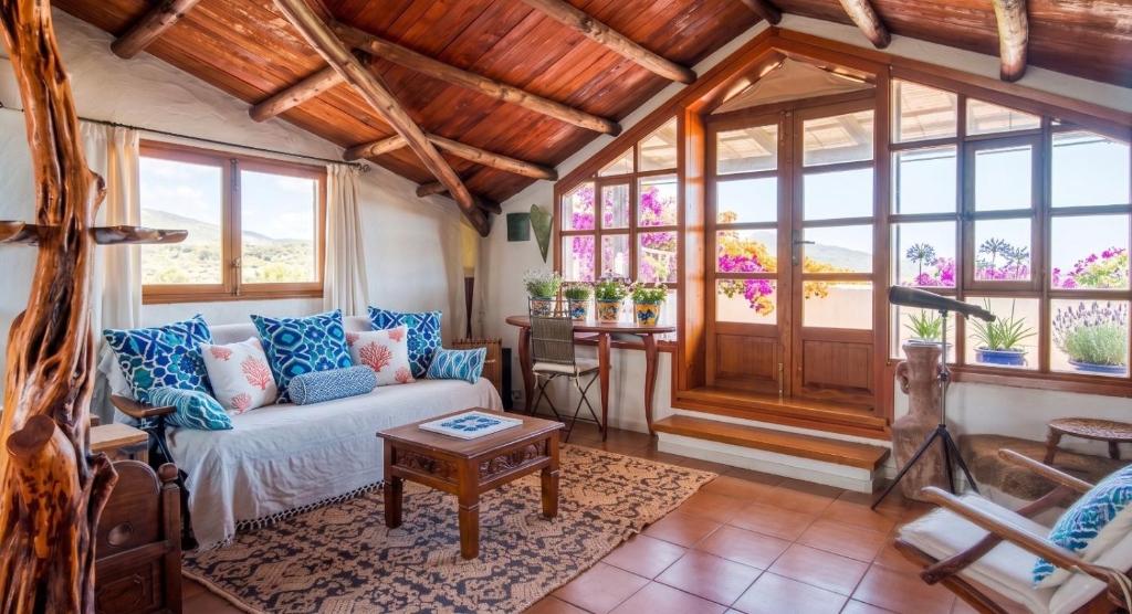 Panoramic Attic with Pool Near Costa Smeralda - 5