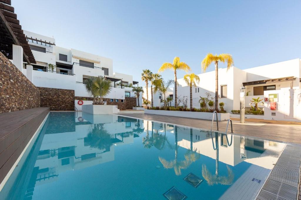 Casa Medina · Beach and Calm at Macenas Resort - 2