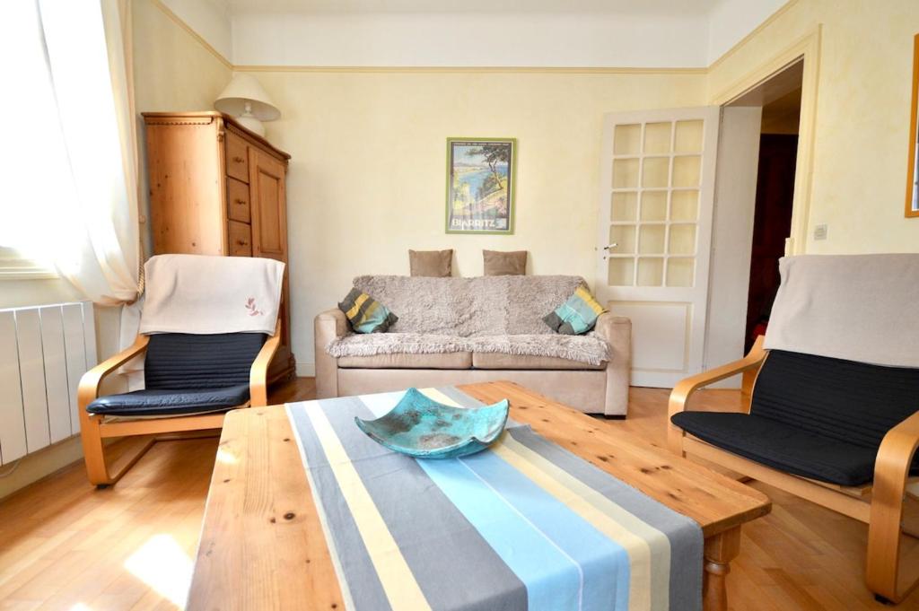 Biarritz - Cozy 2-bedroom apartment - balcony - 6 people - 1
