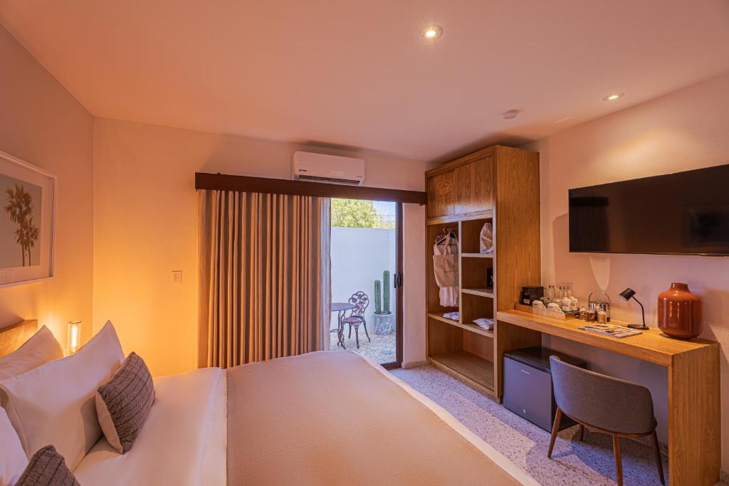 Abasolo Clubhouse - 4