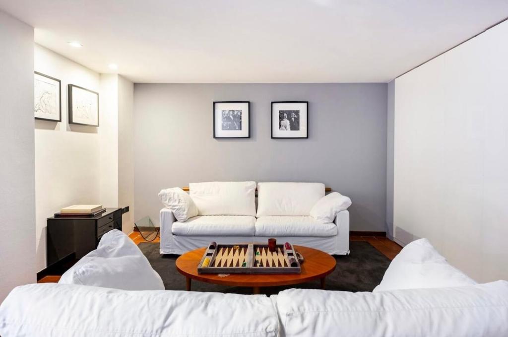 Secret Garden House - Cozy Apartment with Private Patio in Brescia Historic Centre - 4