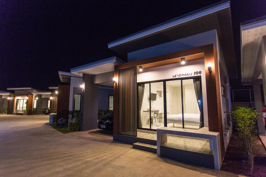 Exterior view, Baan Le Vimaan in Nakhonratchasima
