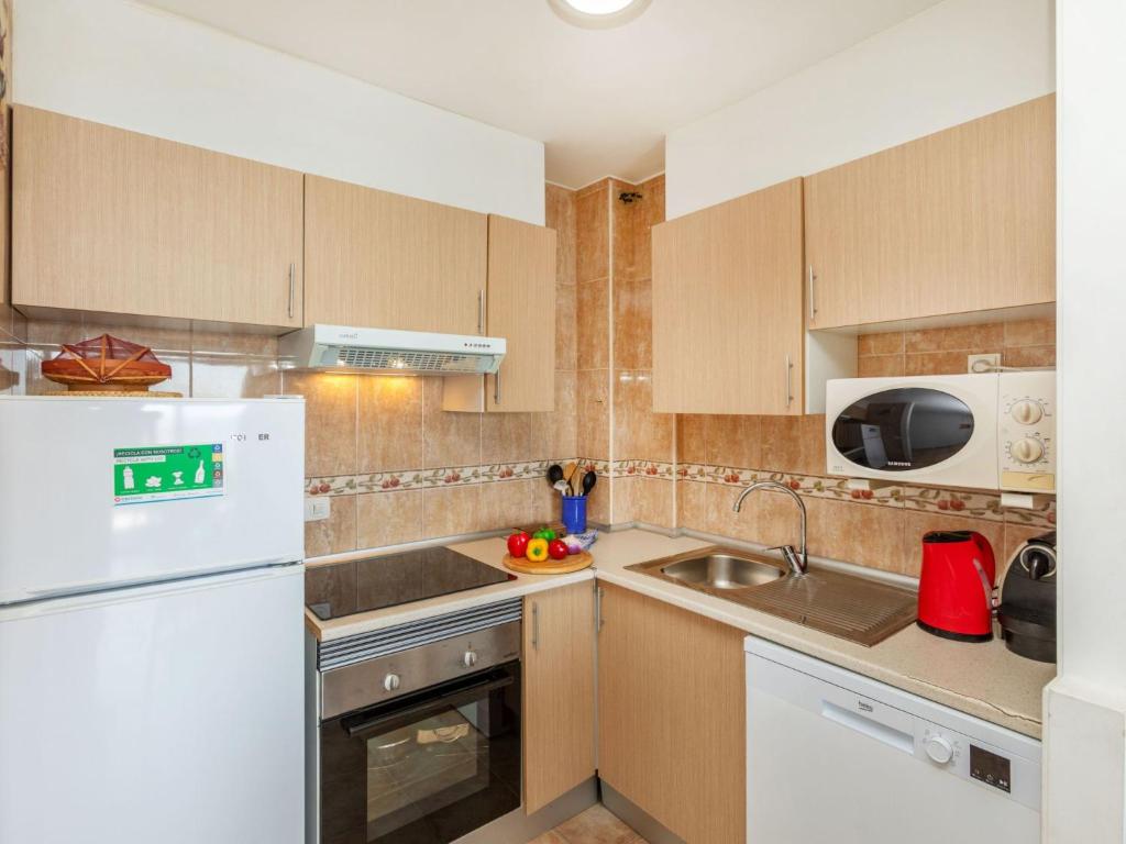 Apartment Vermell-8 by Interhome - 5