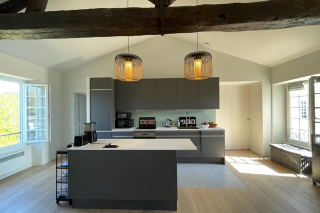 Charming 80m Near The Old Port! - 2