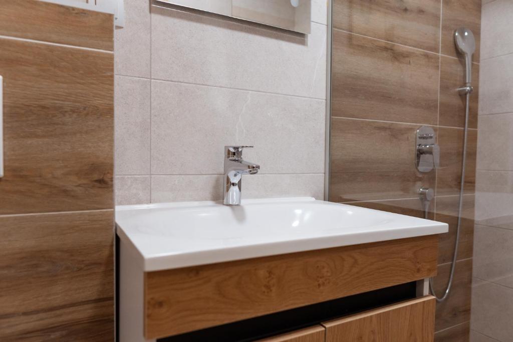 Mahagoni Rooms - 5