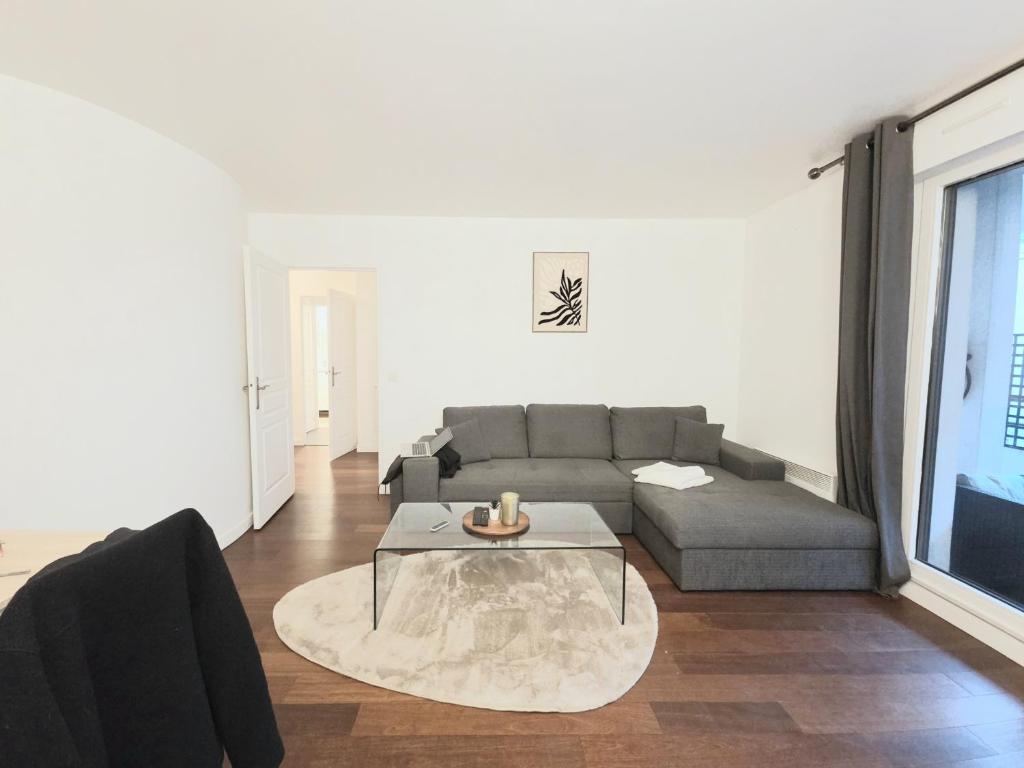Apartment with Terrace and Parking Paris 16 - 4
