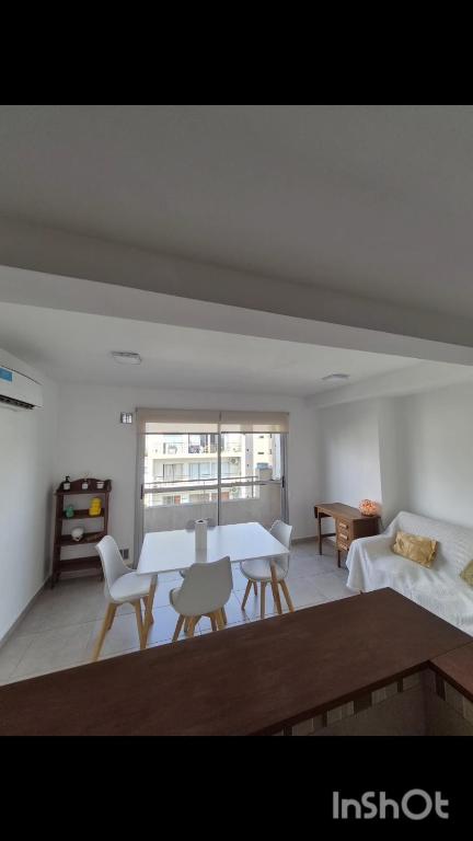 Departamento 2 ambientes, amoblado con cochera, La Plata - 1