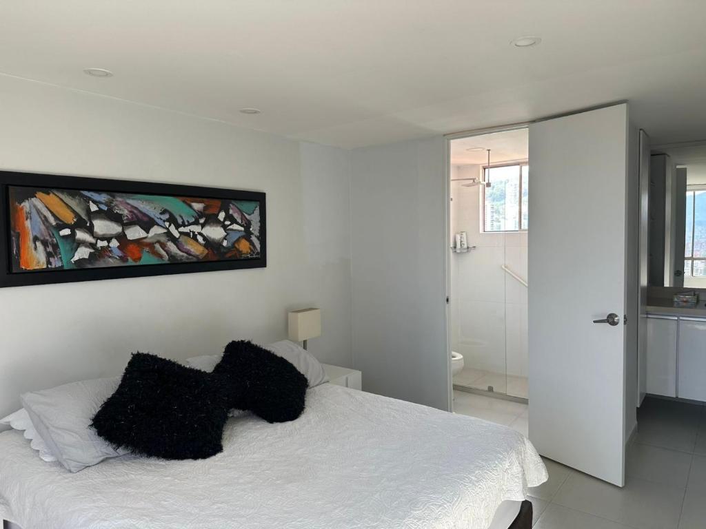Central apartment in the Heart of Medellin - 2