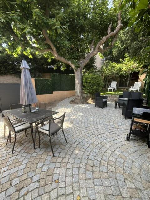 Jolie maison de village à Grimaud - 1