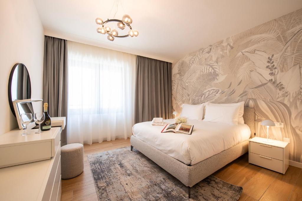 Boutique Suites - 2
