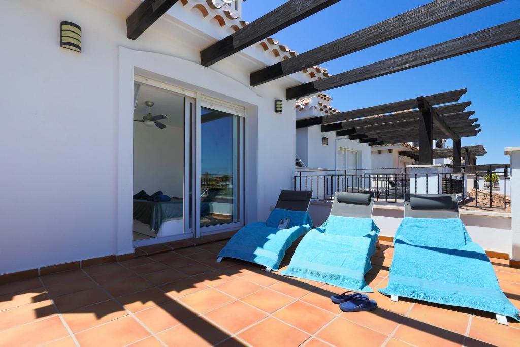 Luxury front line holiday villa - 4