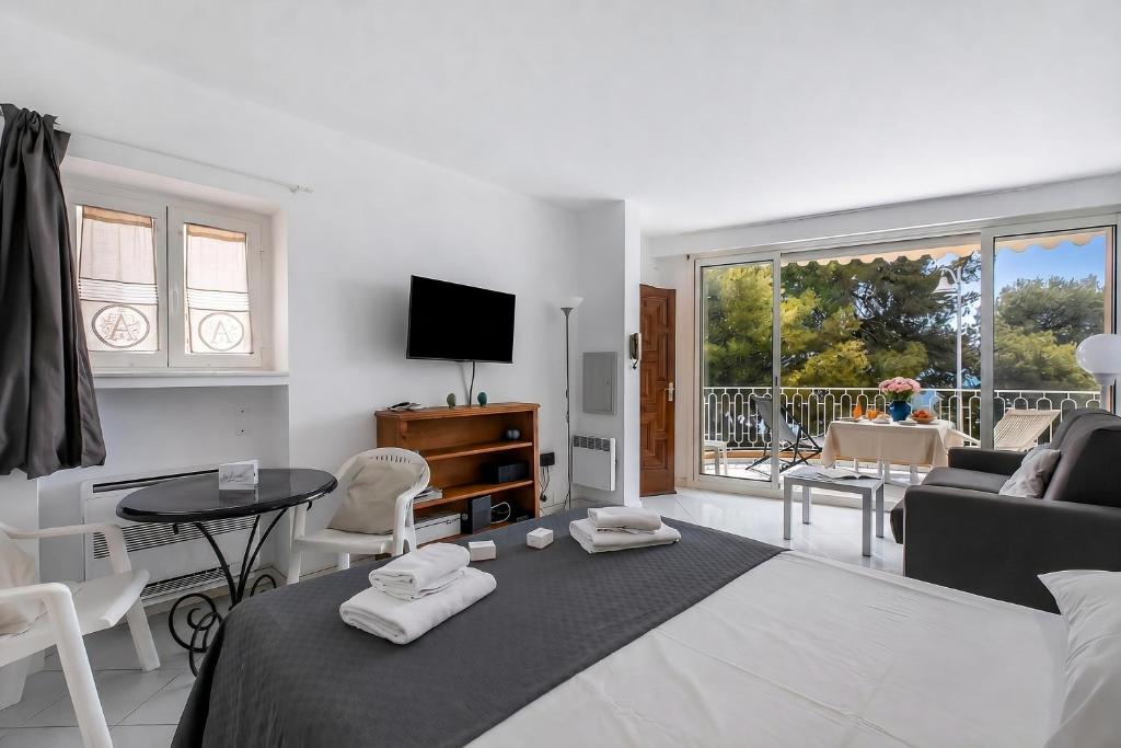 Studio Azur with Sea View Terrace - Happy Rentals - 4