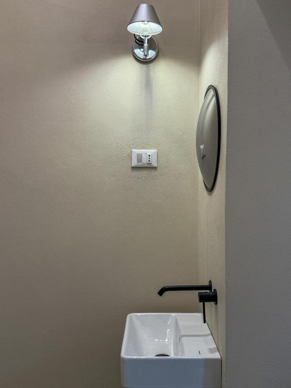 Curated artistic apartment - La Spezia - 5