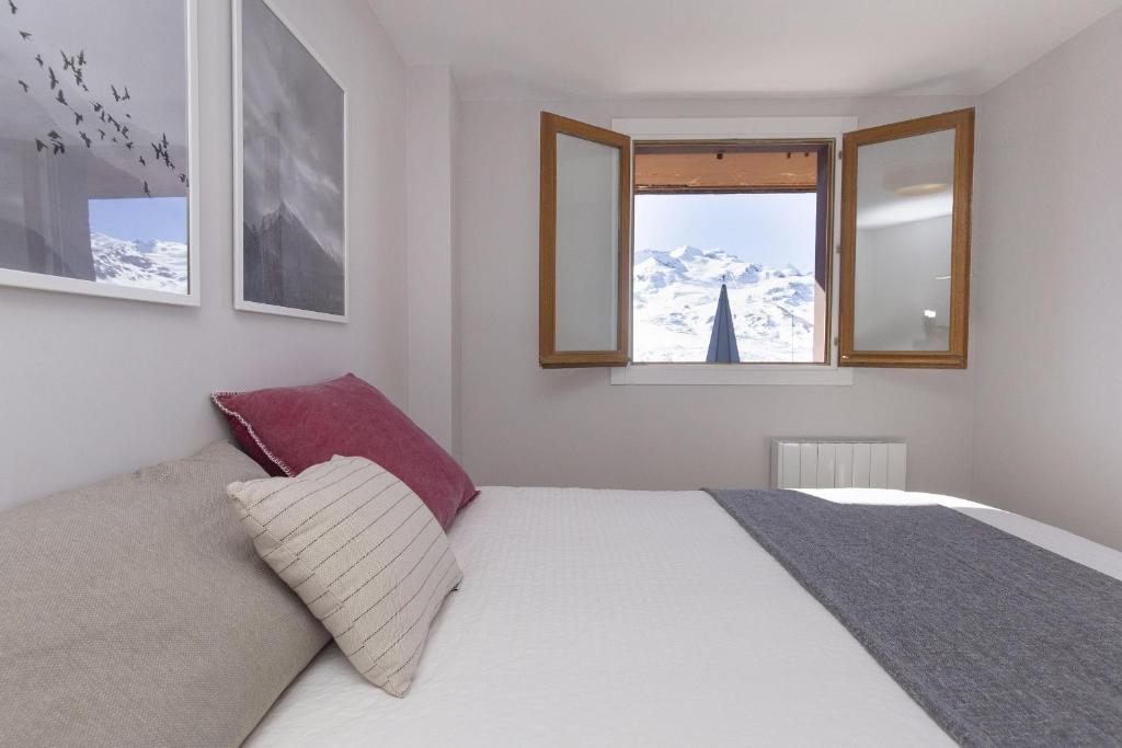 La Ventana de Formigal by BeValle - 1