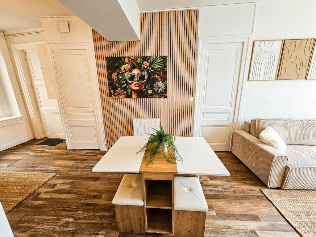 Perle Rare 4 PERSONNES Design Neuf Tout à Pied Place du peuple - 5