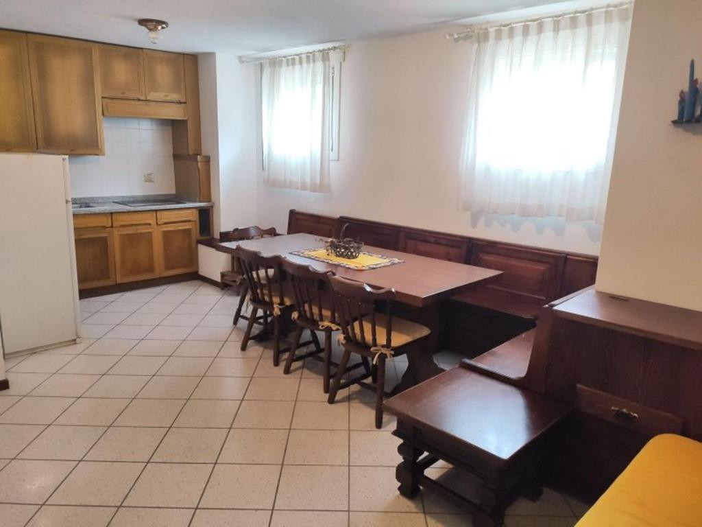Central apartment with parking for four guests - 1
