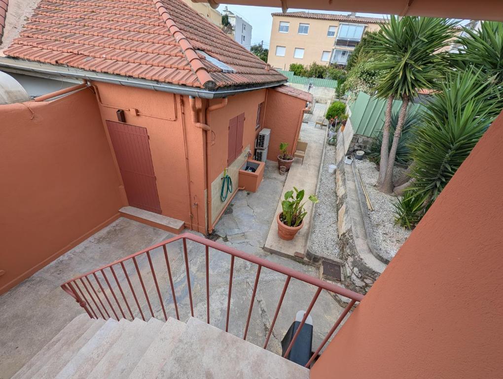 NEW Vega Studio rénovation, climatisé, parking & piscine Antibes Centre vue Fort Carré et Port - 4