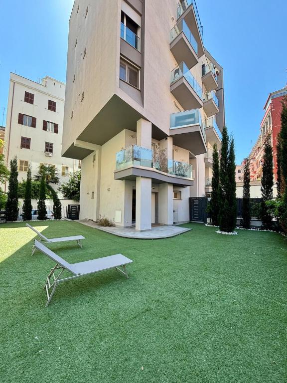 Appartamento con parcheggio privato in proprietà e giardino esclusivo - 4