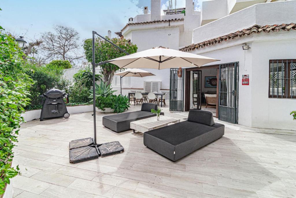 GC - Spacious flat in Golden beach Marbella - 2