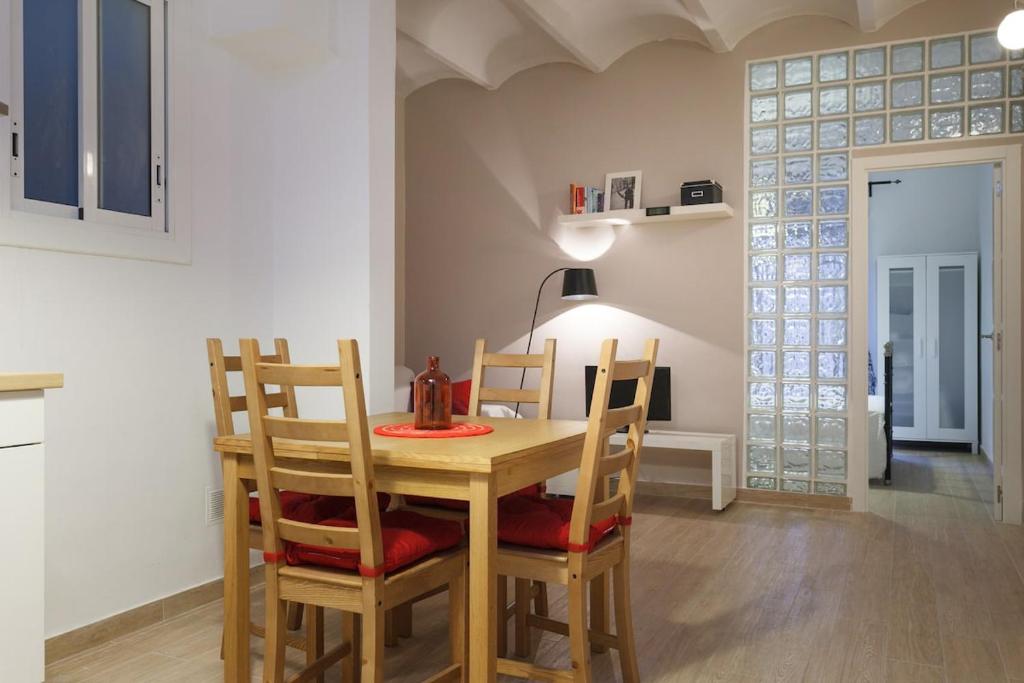 Cozy apartment close to CAMP NOU - 2