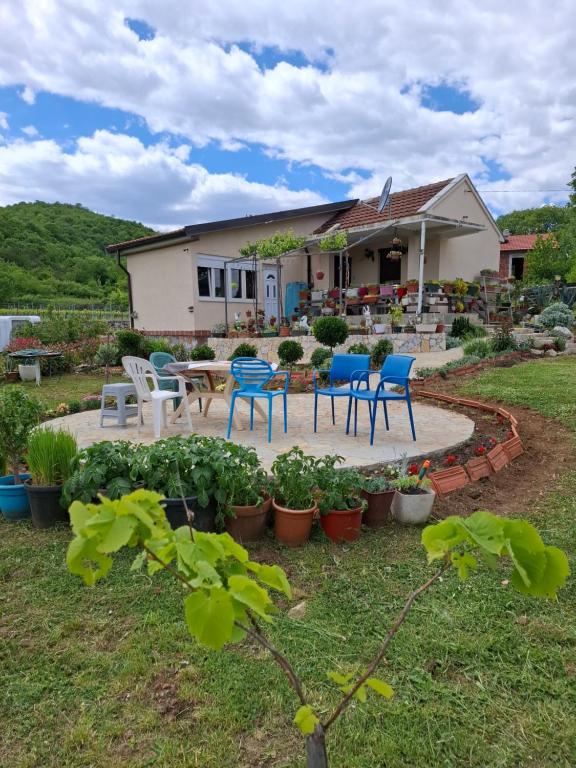 Komani Hideout - 1