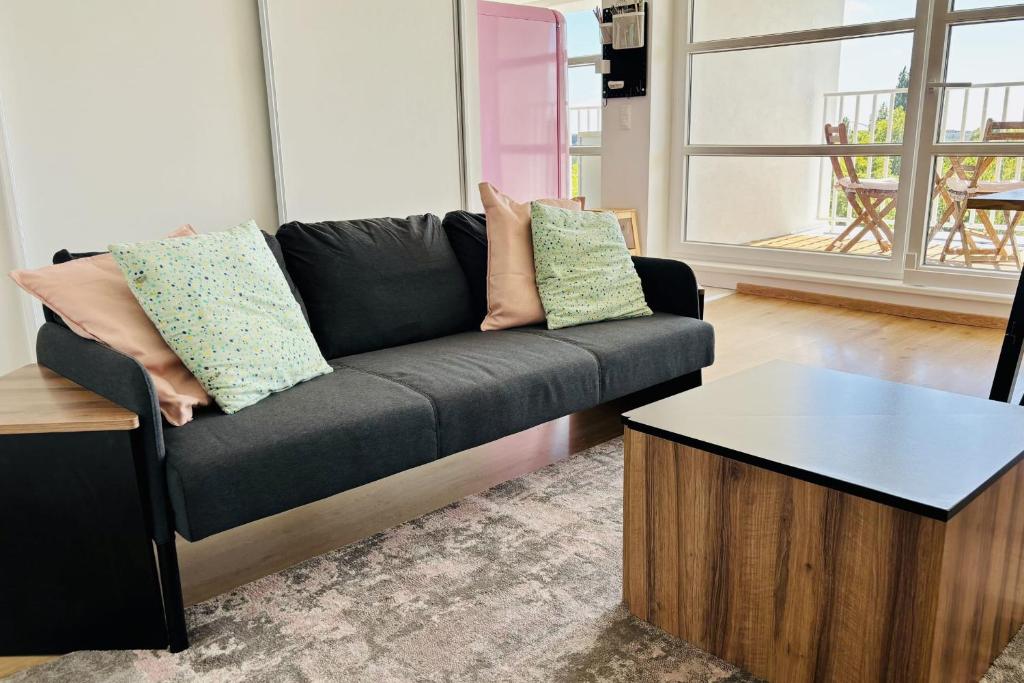 Air-conditioned apartment - 3 bedrooms - 5