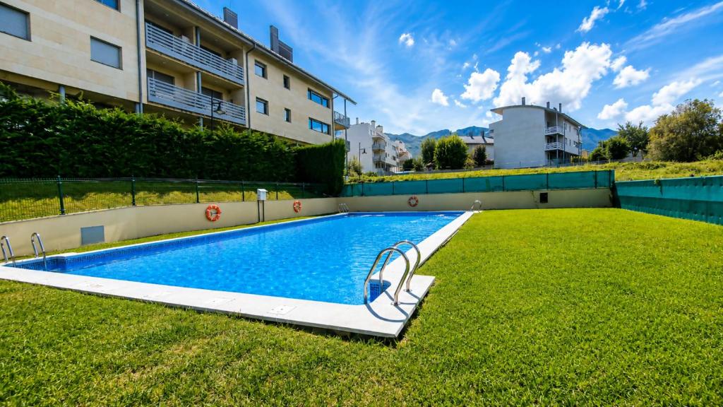 El Arcin - Piscina, terraza y parking en Llanes - 2