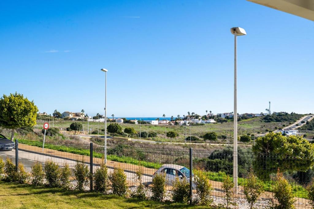 Modern 3-Bedroom Apartment Camarate Hills RDR556 - 5