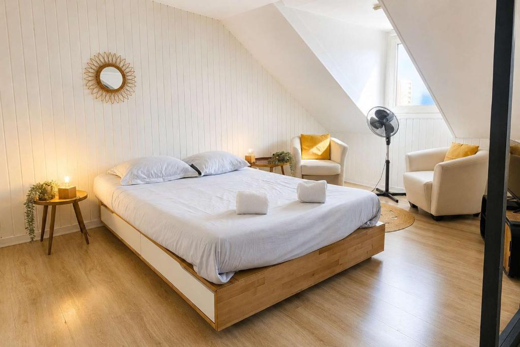 Adèle – Studio cocooning tout équipé • 2 pers • Hyper centre Grenoble • Tram à pied - 2