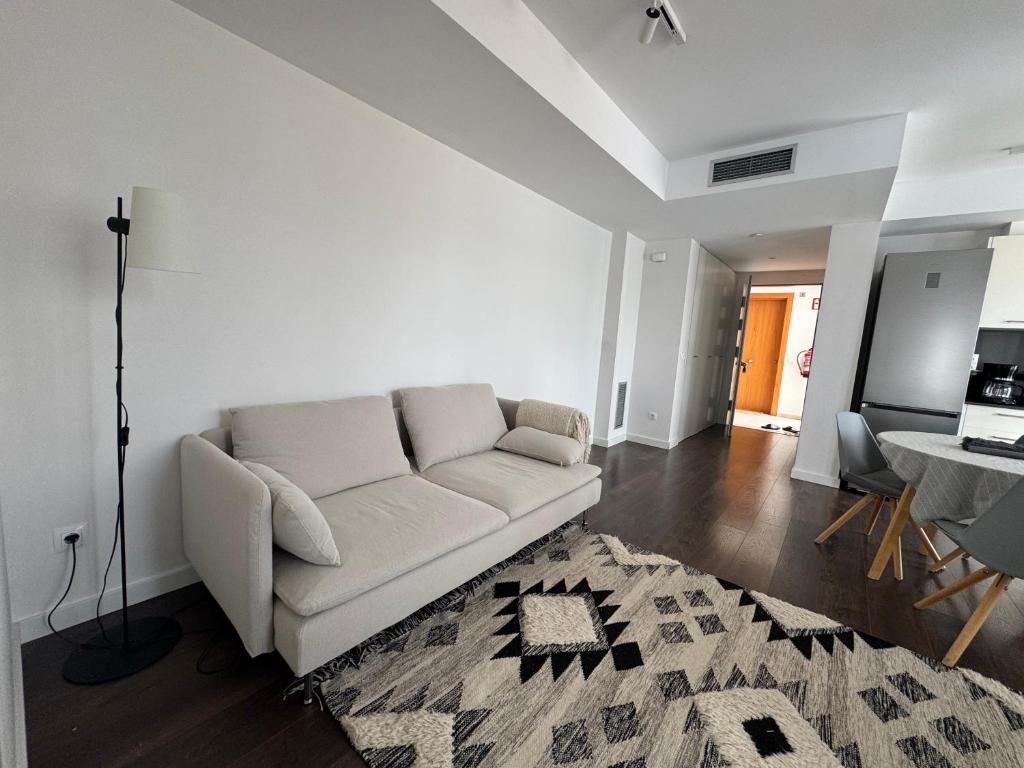 Modern Flat by the Sea with Swimming Pool - Two Bedroom - 4