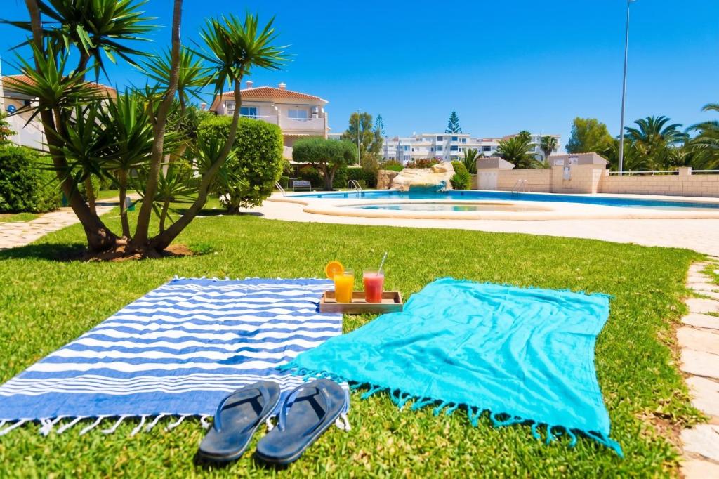 Beach Apartment - Pool - 6px - A/C - 5