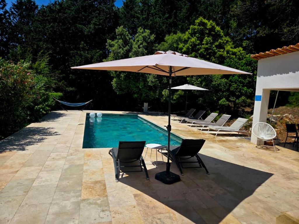 La Bastide Blanche Magnifique villa 5 étoiles 5 chambres et piscine privée sur 6500 m VAR - 3