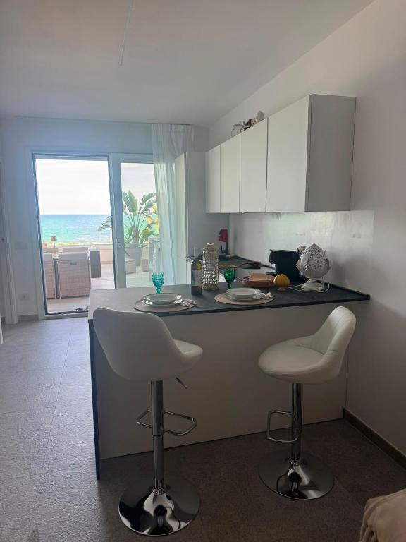 Occhi sul mare - 5
