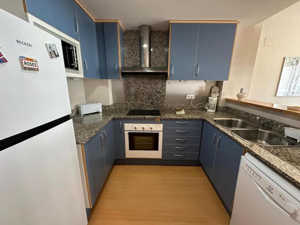 Bonito apartamento con piscina comunitaria AV 92 - 3