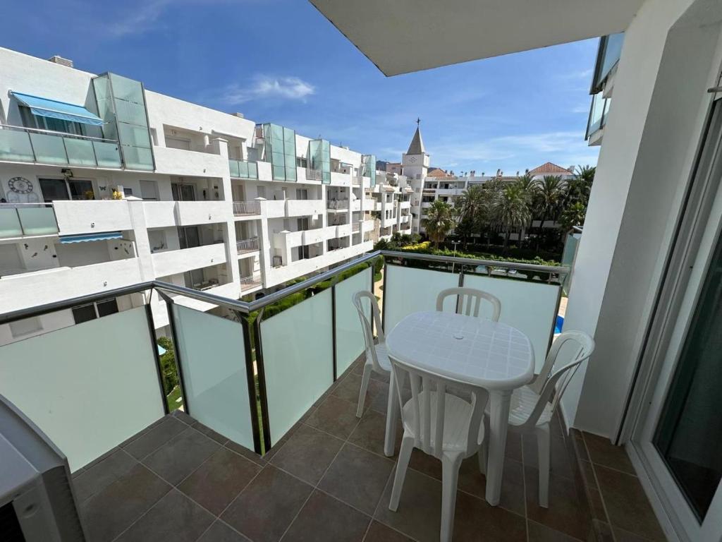 Bonito apartamento con piscina comunitaria AV 92 - 4
