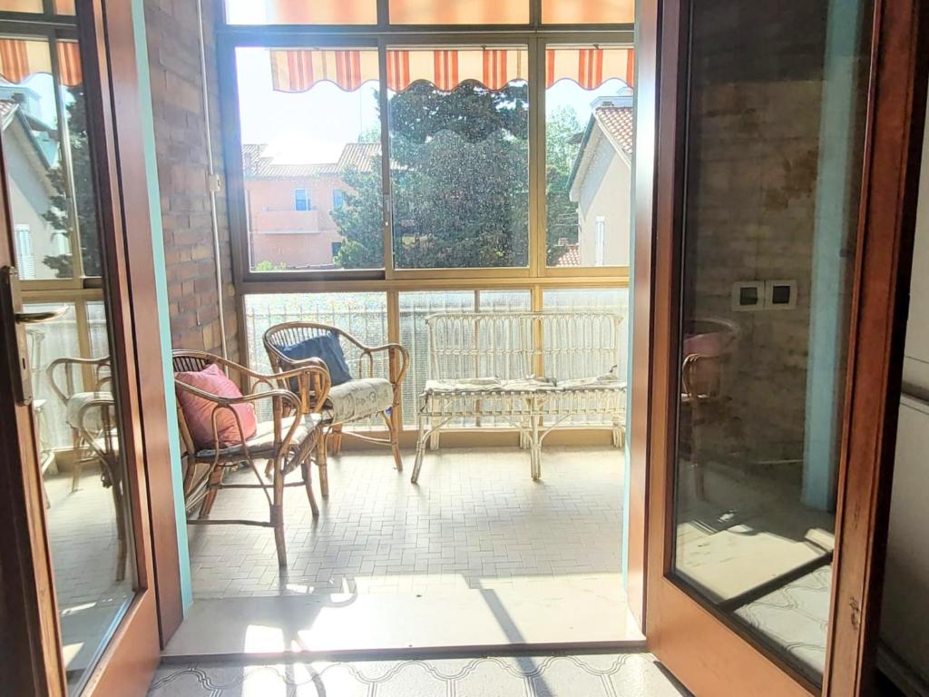 CN047 - Cesenatico, spazioso quadrilocale con veranda - 2