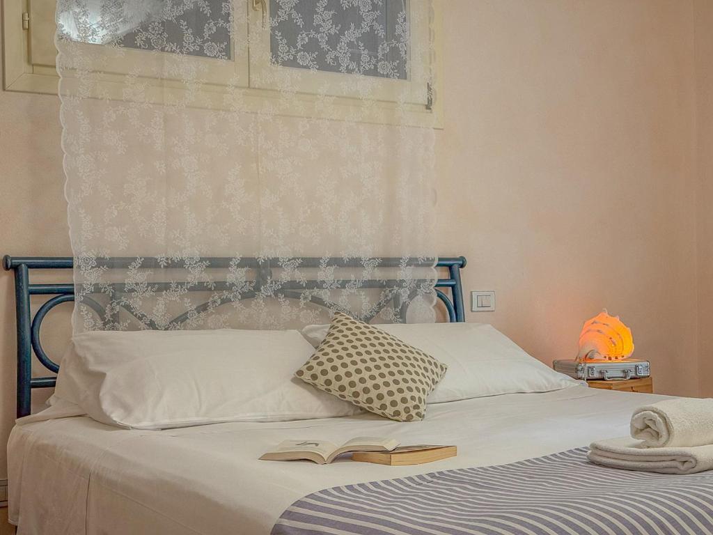 Suite with sea view and private woodland by Host Hero - 3