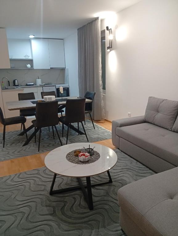 Blue House Apartment Plus - 1