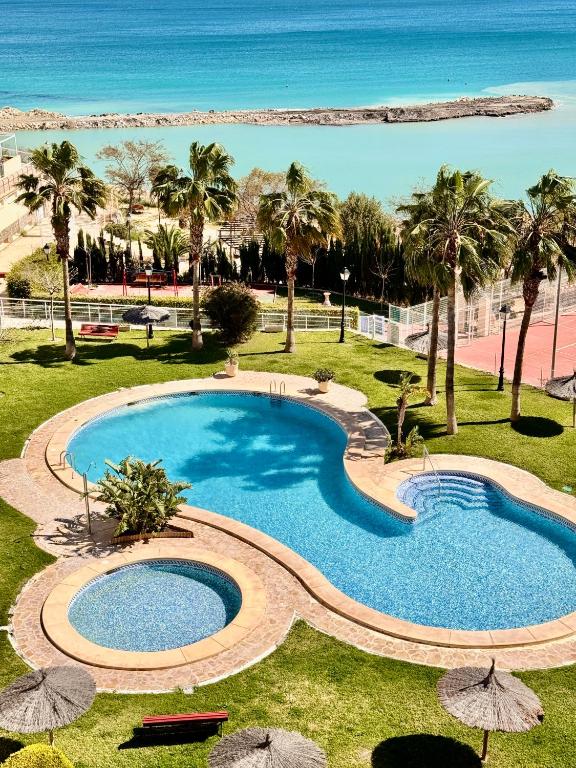 Primera línea, playa, piscina y amanecer - 5
