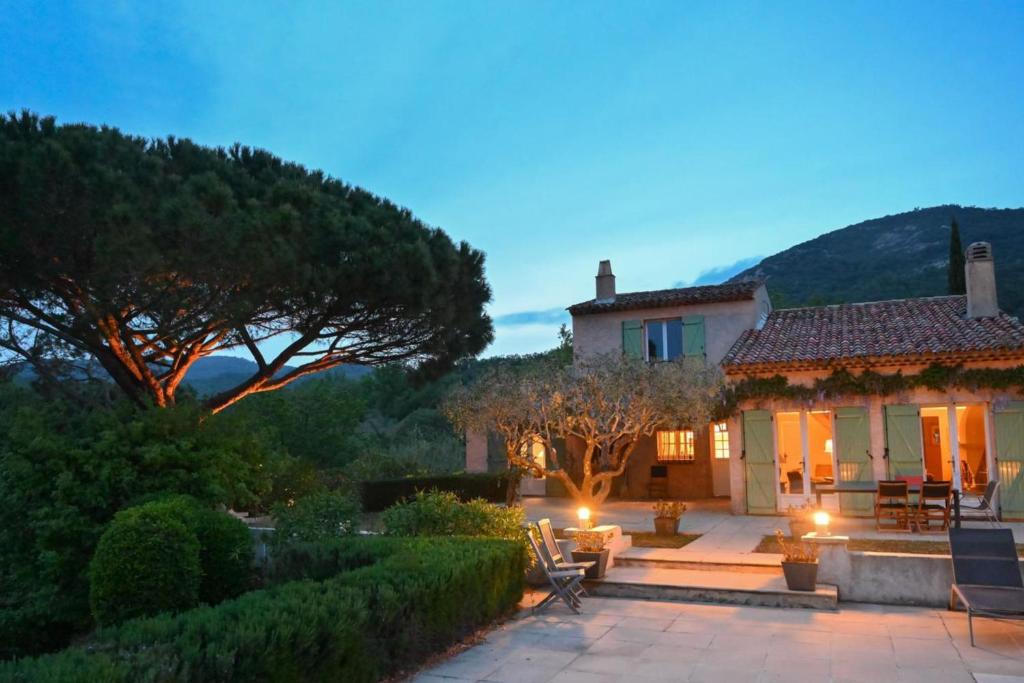 Villa 10 Pers Piscine 5 suites Grimaud - 3