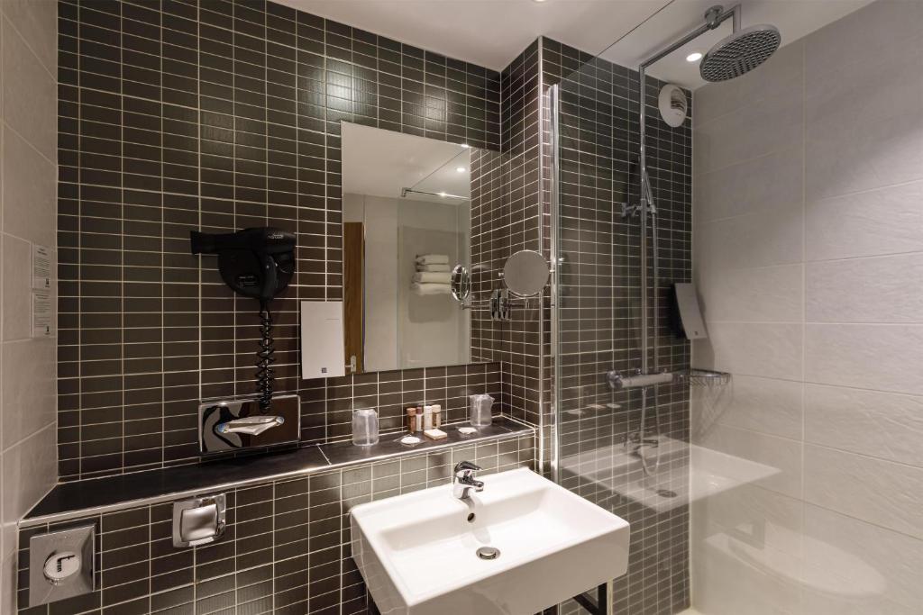 Best Western Clermont Ferrand Centre - 2