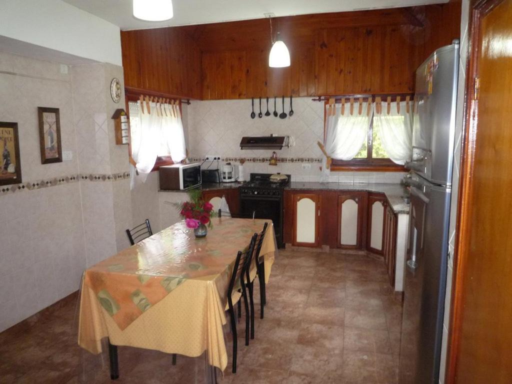 Chalet familiar adosado Rosas Rojas - 5