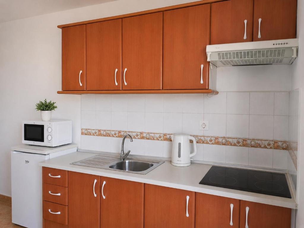 Perfectly located apartment with pool - 2